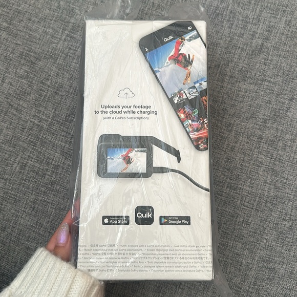 GoPro Hero 10 - Picture 2 of 3